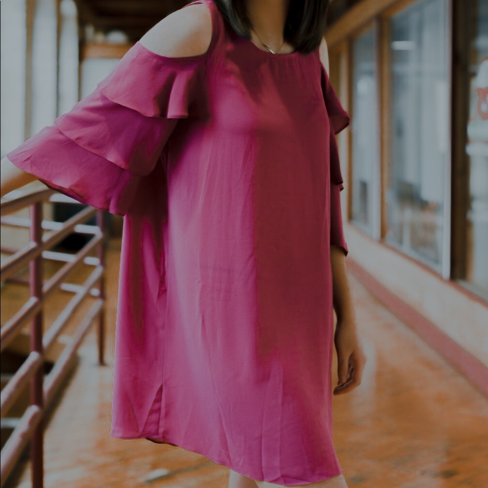 Shuffle Ruffle Dress - Picture 3 of 4